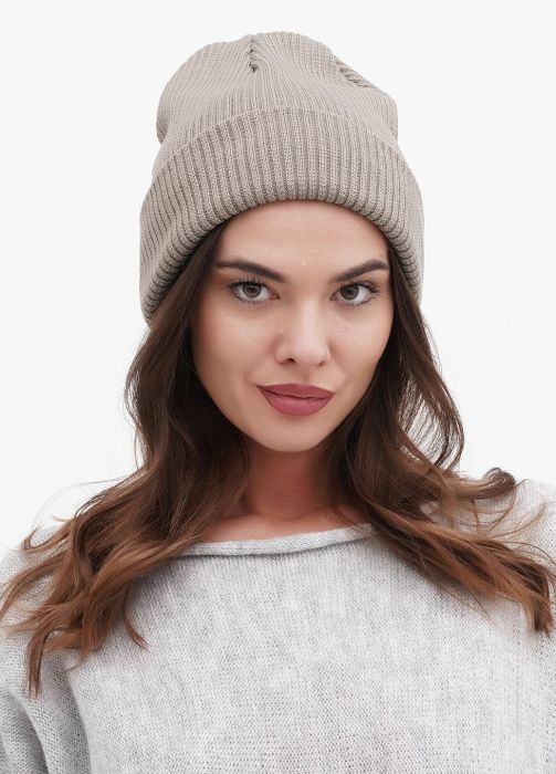 Шапка женская вязаная Only Women бежевая из итальянской шерсти