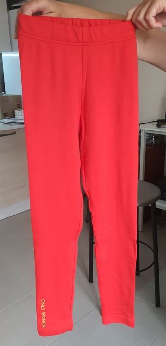 Легинсы женские Only Women красные с желтой вышивкой внизу (высокий рост) 