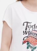 Футболка женская Only Women белая с рисунком today Футболка женская Only Women белая с рисунком today